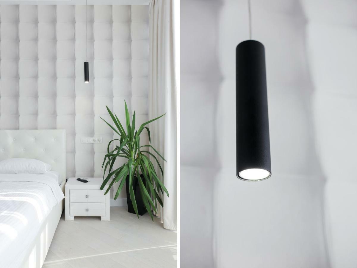 Black&White Apartment In Smart Plaza キエフ エクステリア 写真